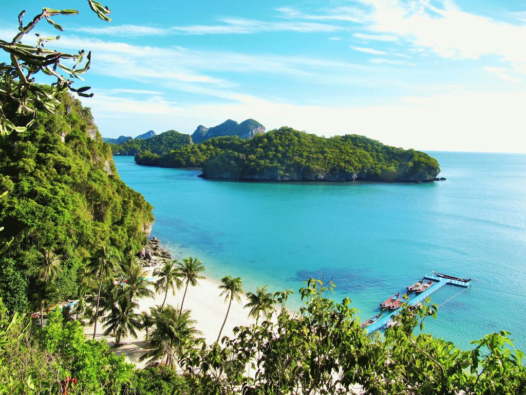 Angtong national marine Park