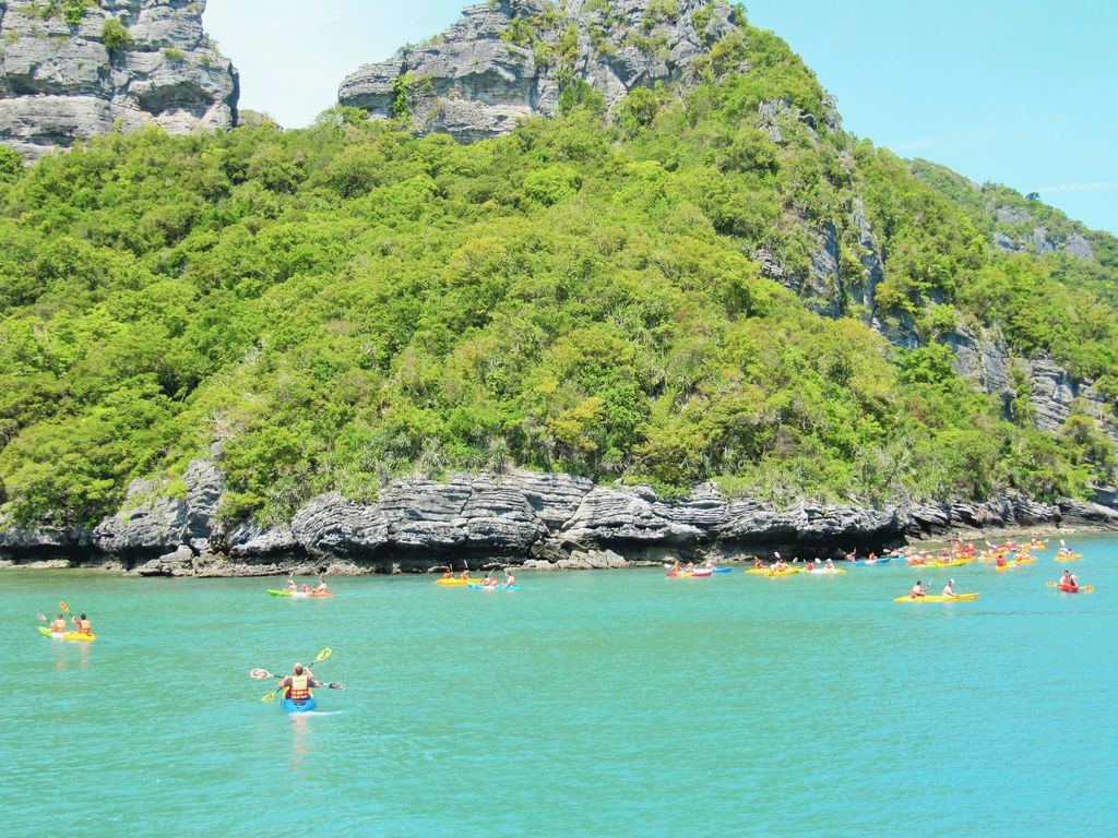 Angtong national marine Park