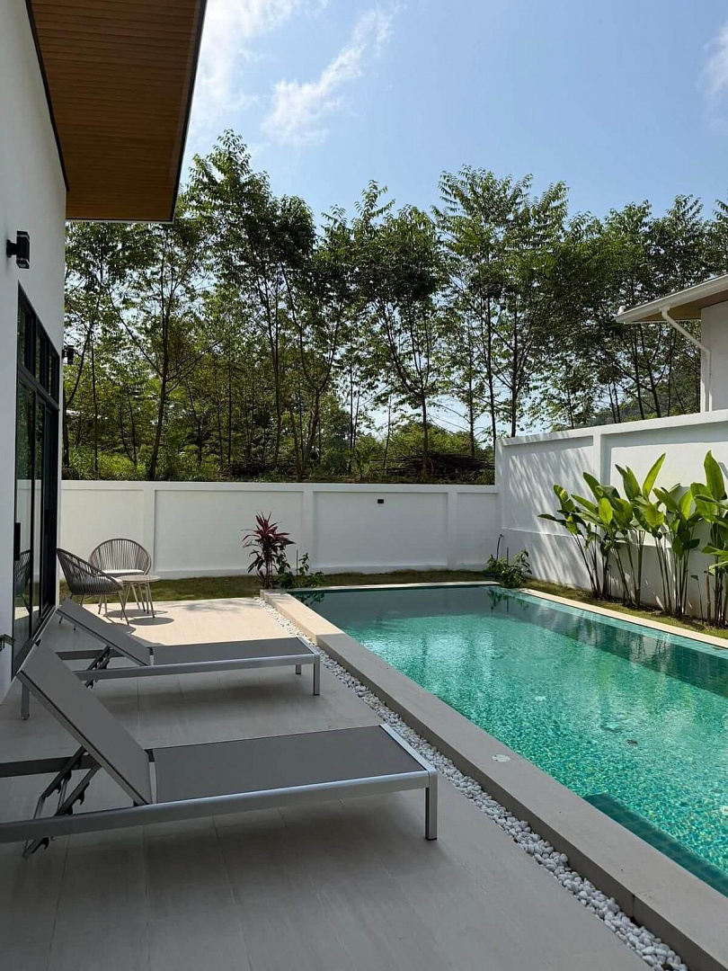 VILS-0047 - Ready to move 3-bedroom modern villa with private pool and garden in Lamai