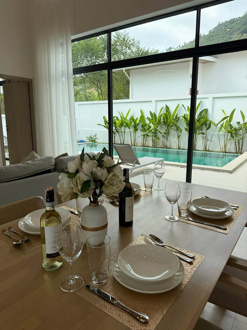 VILS-0047 - Ready to move 3-bedroom modern villa with private pool and garden in Lamai