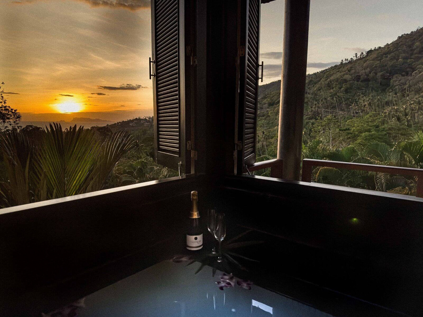 VILS-0059 - Atmospheric tropical 3-bedroom sea view villa with large private pool in Bang Por