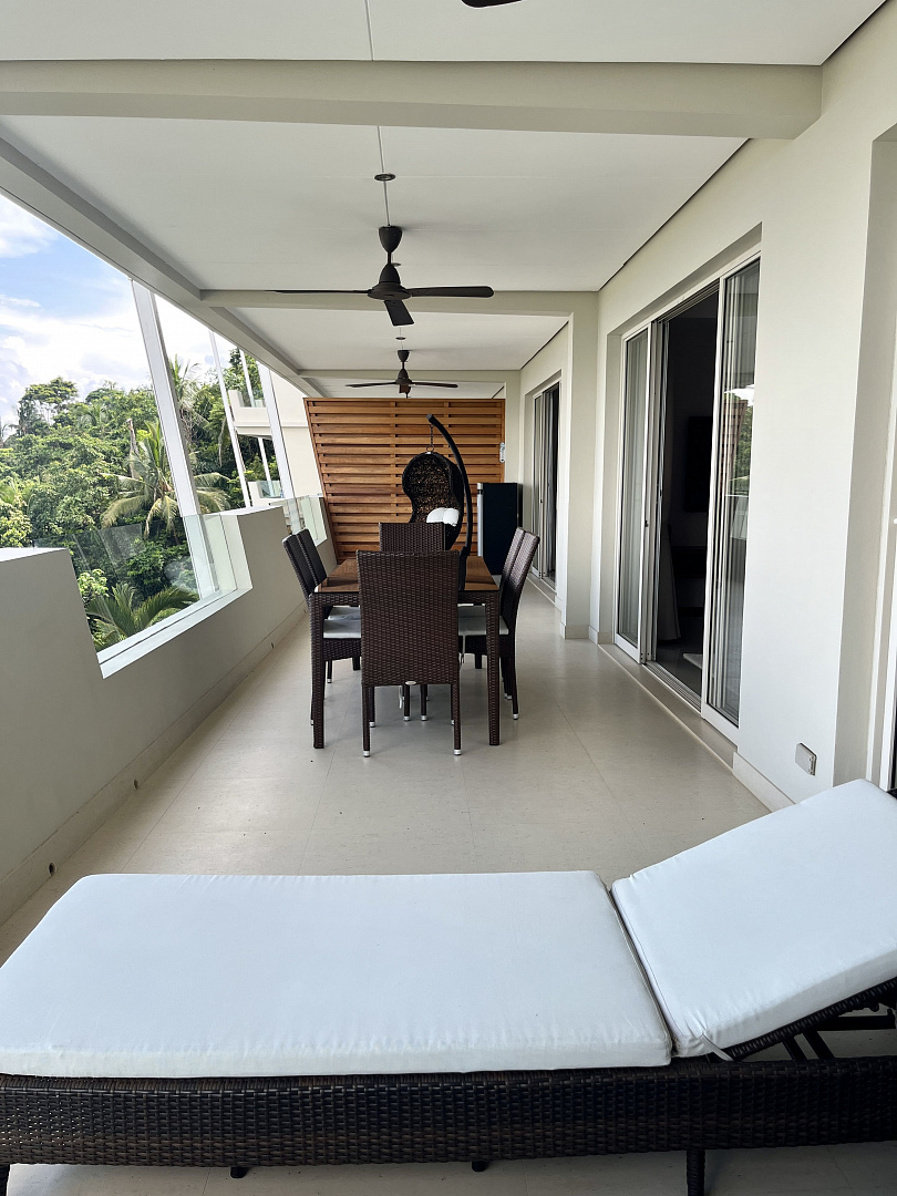 VILS-0078: Двухуровневый пентхаус с 3 спальнями и панорамным видом на море в Маенам