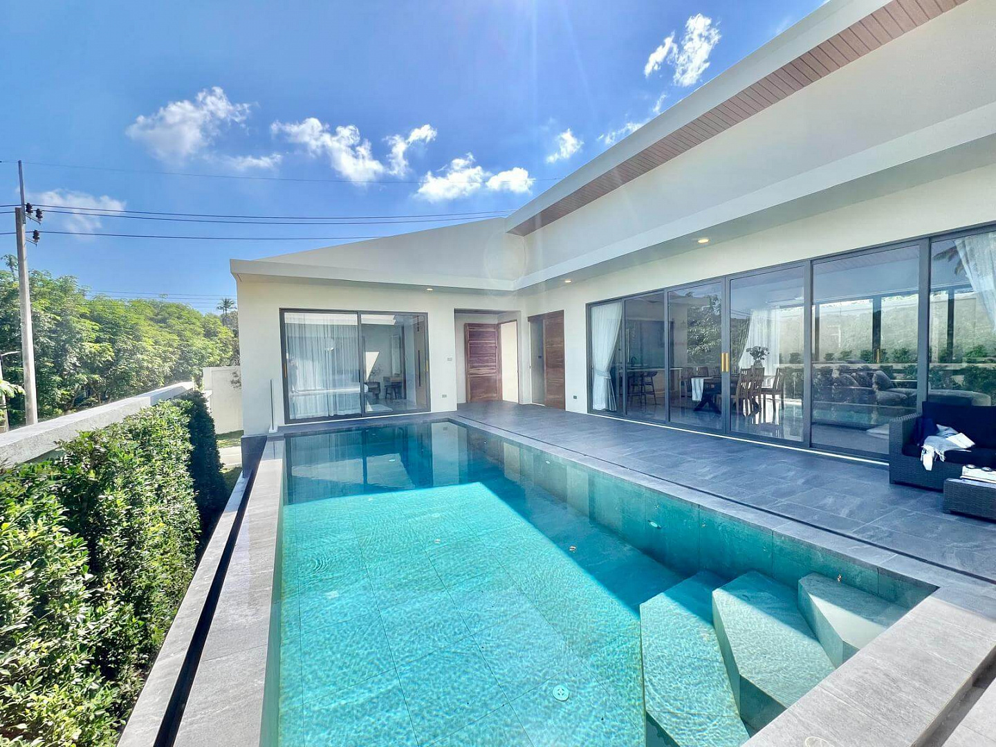 VILS-0051 - Ready to move in 3-Bedroom single-storey villa with private pool and parking10 minutes to the beach Maenam