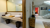 VILS-0080: Spacious 4-bedroom sea view villa with infinity pool in Maenam