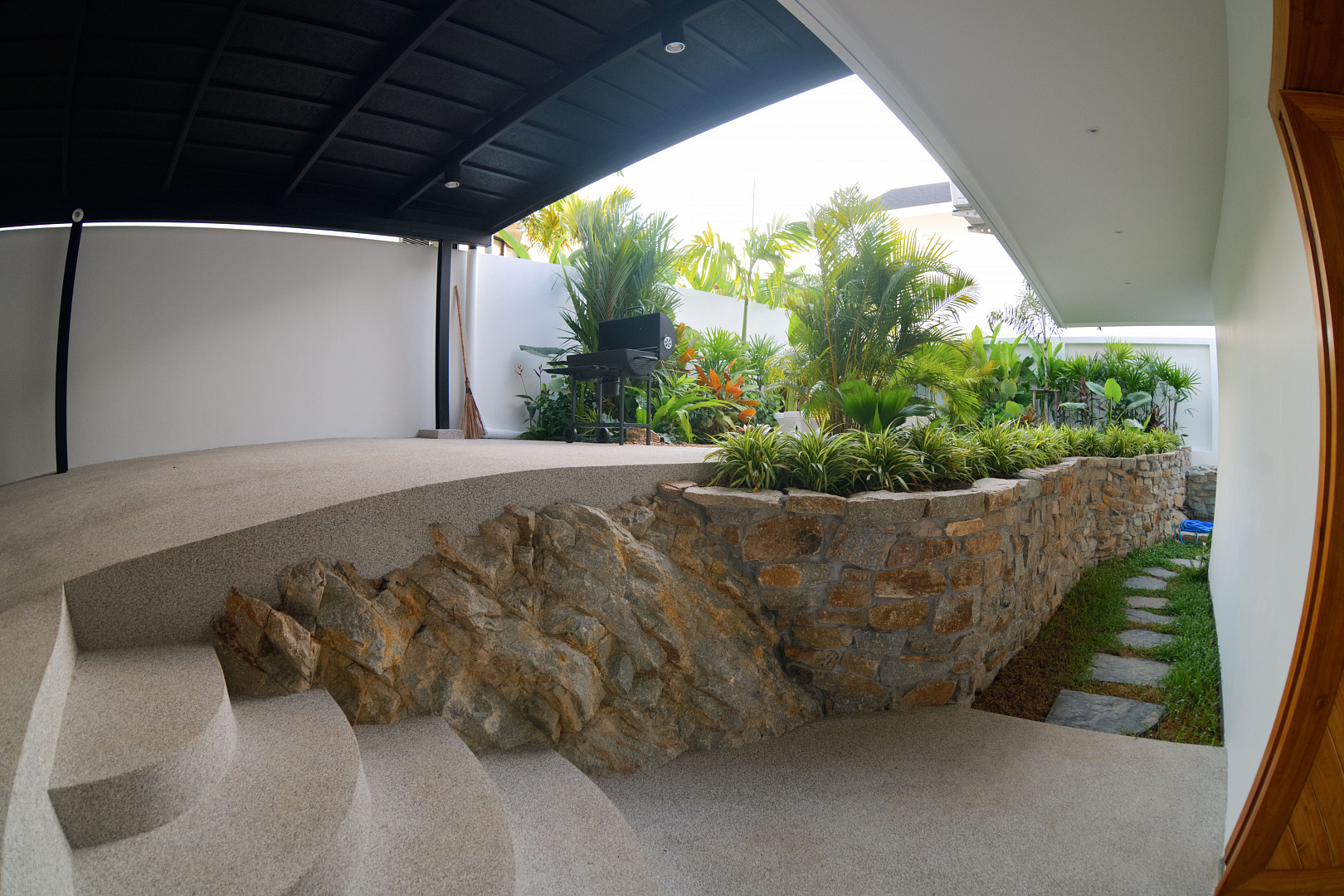 VILS-0086: Luxury 5-Bedroom Hillside Villa with Private Pool, Gym & Sauna in Bo Phut