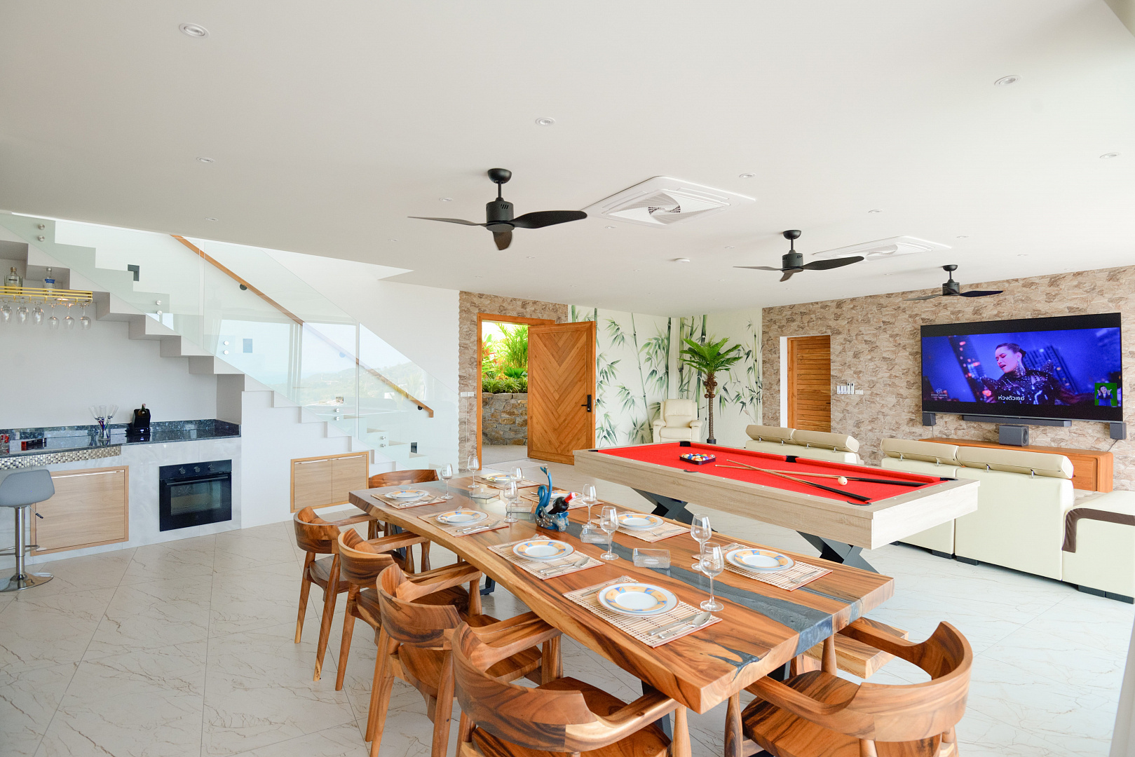 VILS-0086: Luxury 5-Bedroom Hillside Villa with Private Pool, Gym & Sauna in Bo Phut