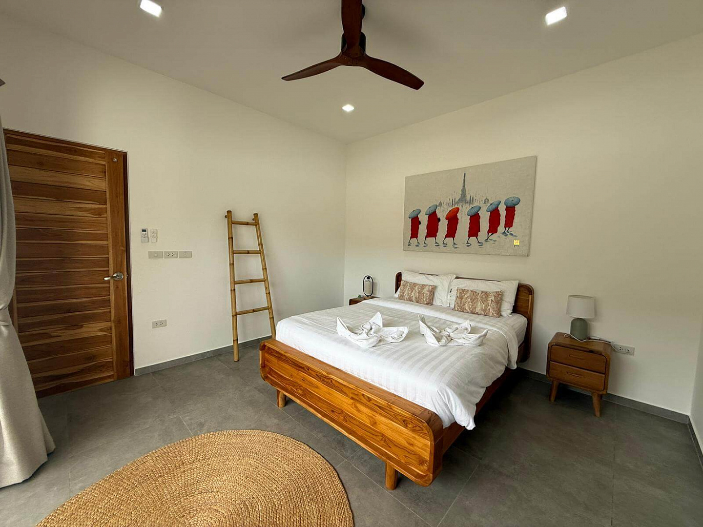VILS-0057 - Ready-to-move 3-bedroom villa with private pool and garden on spacious 500 sqm plot in Lamai