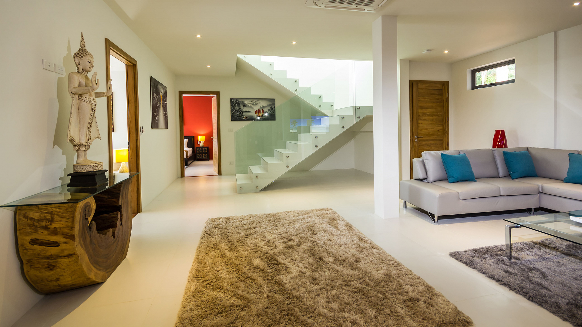 VILS-0080: Spacious 4-bedroom sea view villa with infinity pool in Maenam